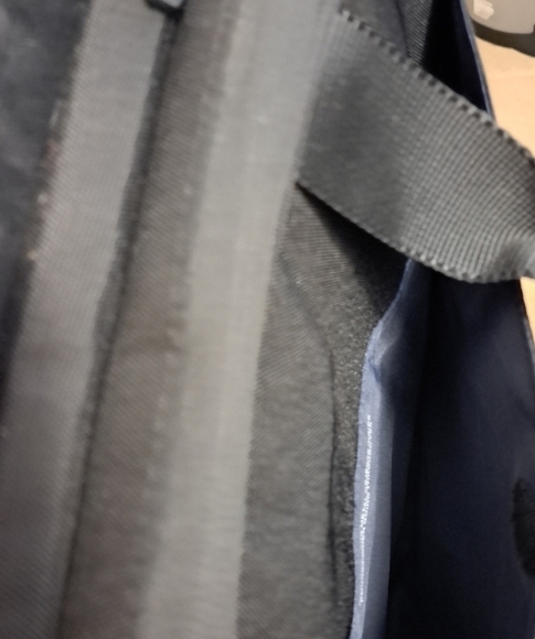 Brenthaven Elliott Deluxe Laptop & Tablet Messenger Bag - Picture 8 of 11